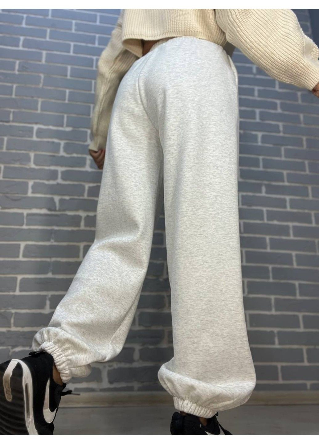 Брюки женские W 6632 спортивные джоггеры утепленные двойная белая резинка на талии светло серые No Brand (306456896)