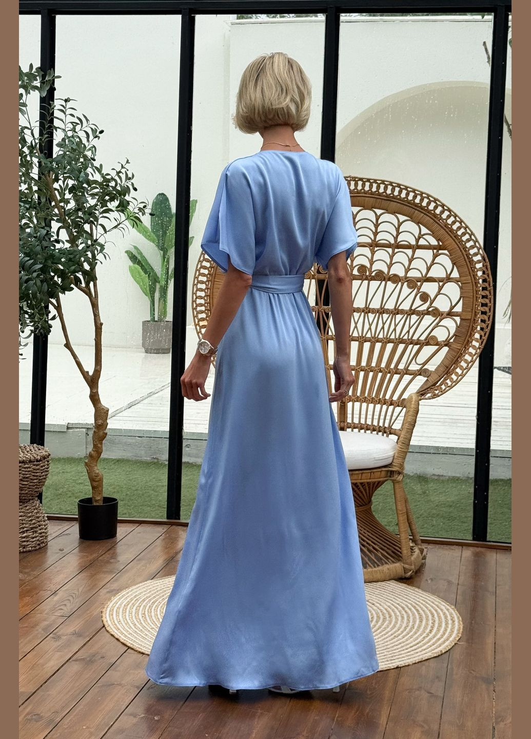 Блакитна кежуал витончена вечірня сукня з штучного шовку Jadone Fashion однотонна