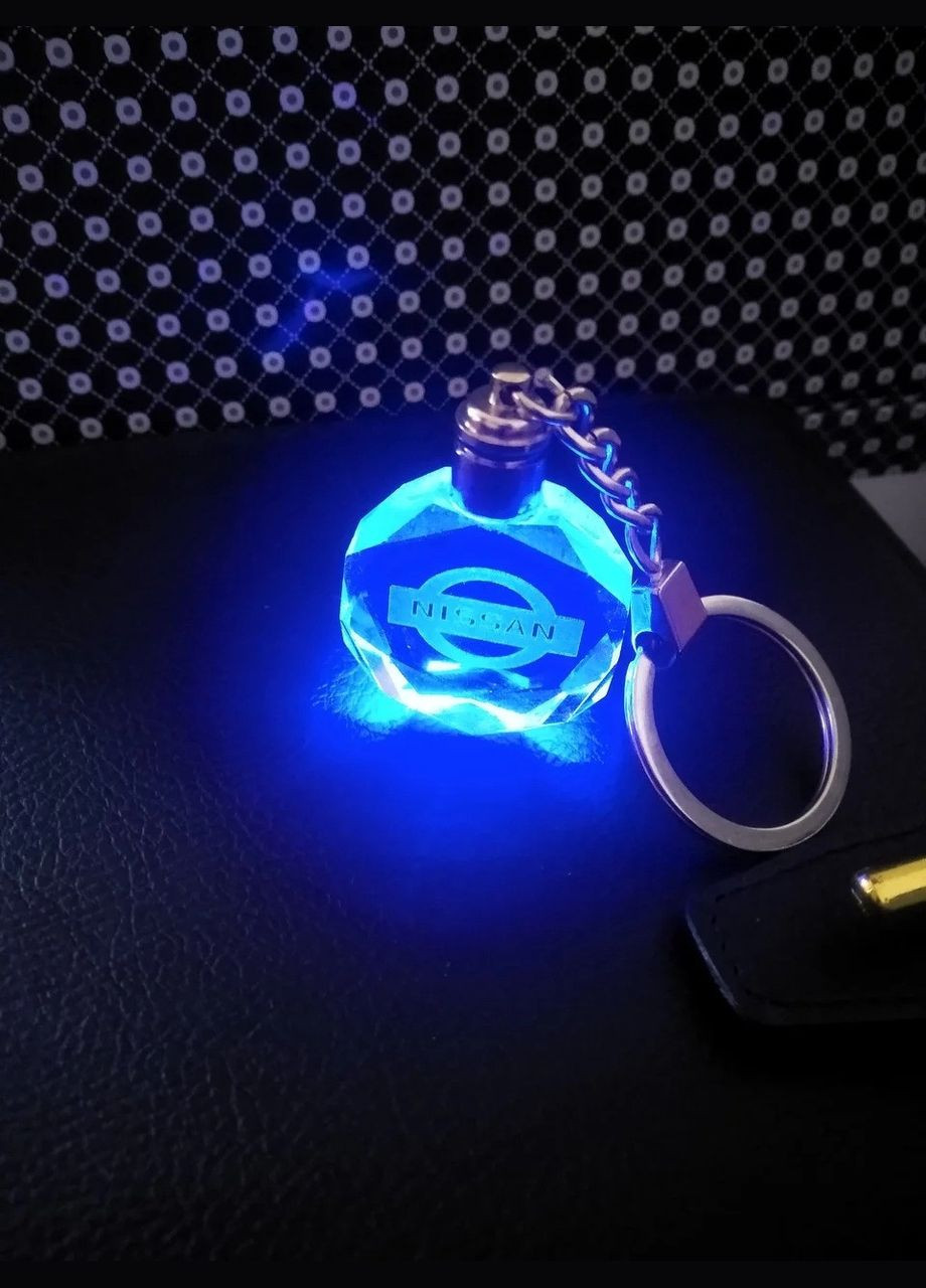 Брелок автомобільний на ключі Нісан авто брелок з логотипом Nissan з підсвіткою (23533412) GF (349843739)