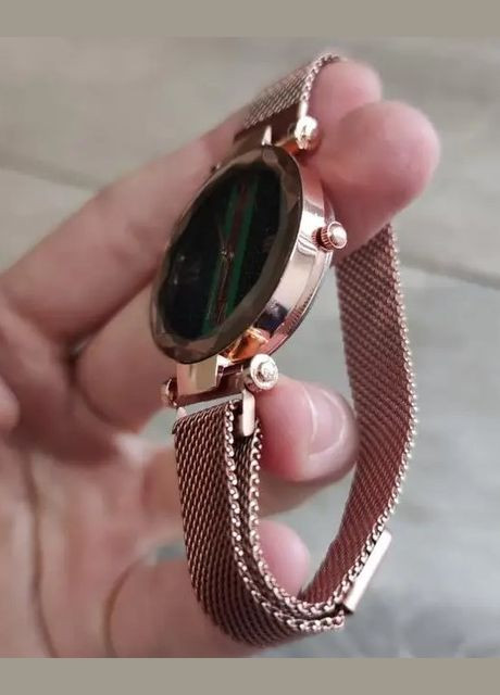 Женские часы Starry Sky Watch на магнитной застежке Золотой No Brand (318972593)