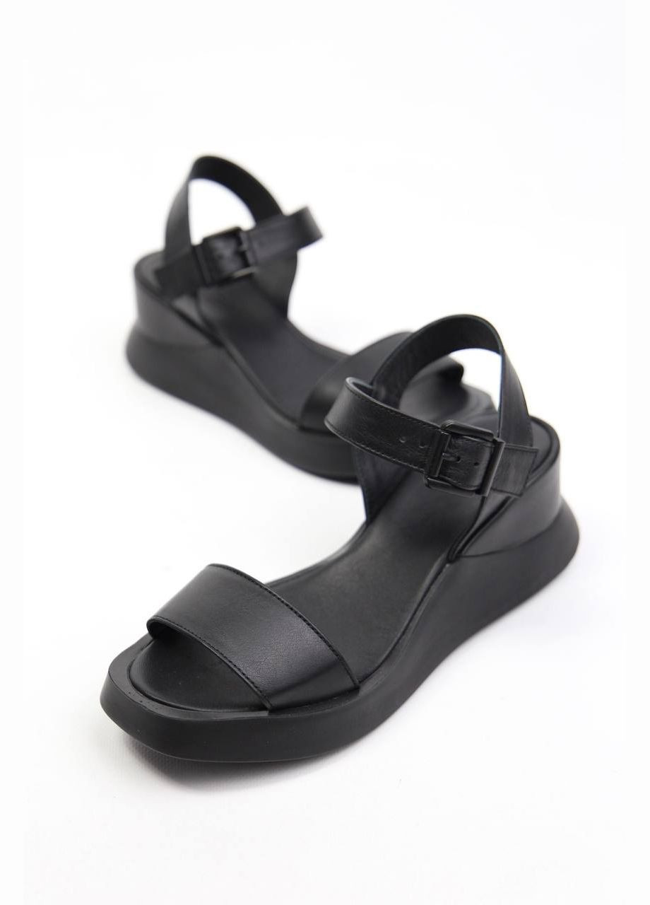 Черные босоножки Benito без застежки