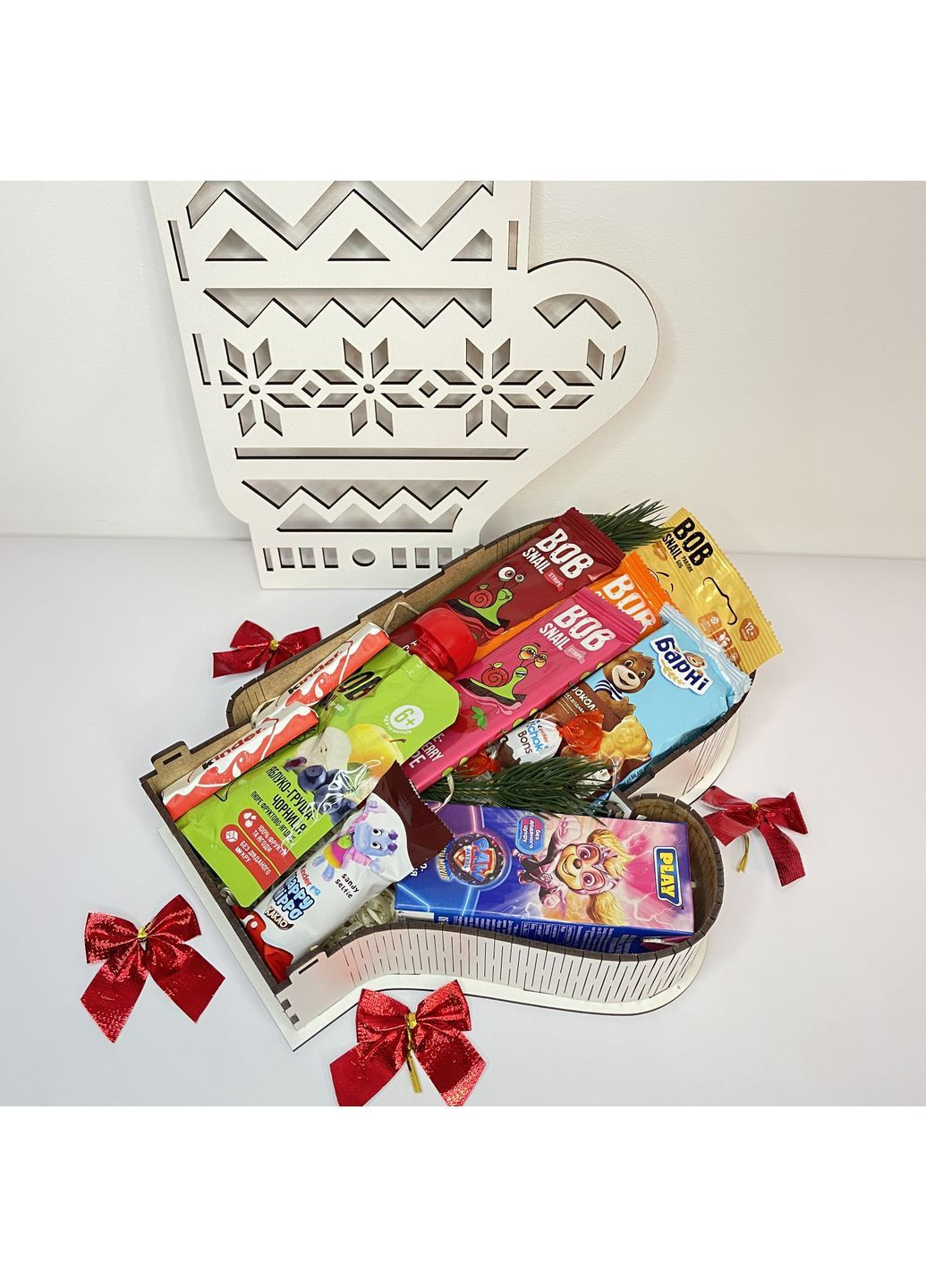 Детский новогодний подарочный набор в деревянной коробке в форме варежки No Brand (371813232)