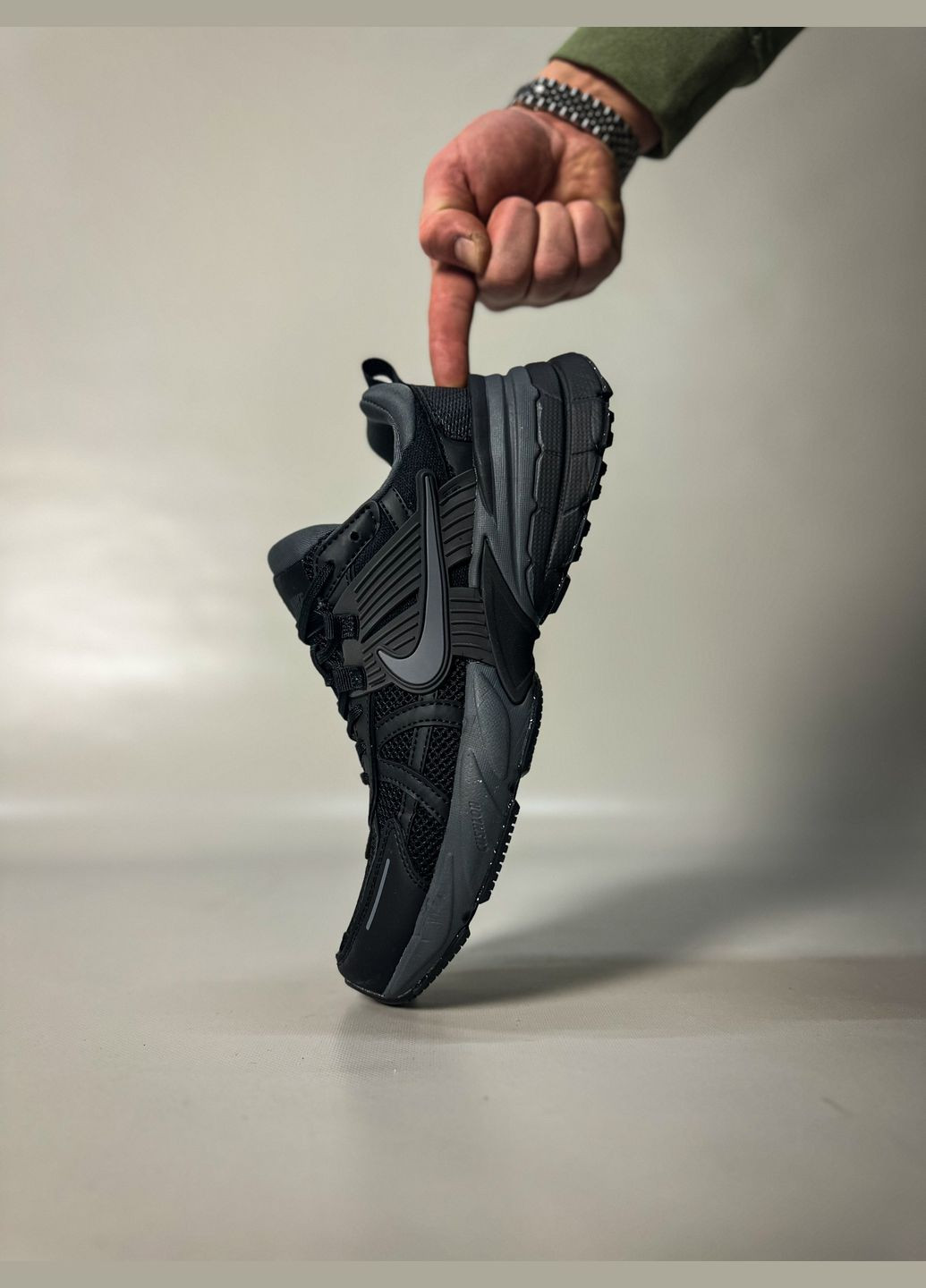 Черные всесезонные кроссовки мужские и женские nike v2k runtekk black | найк в2к рантекк черные No Brand