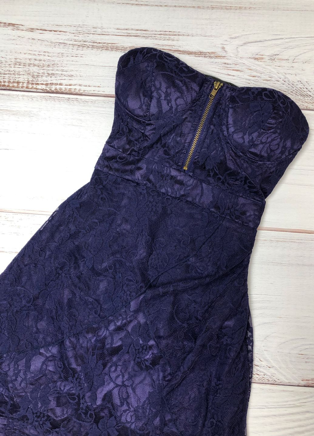 Фіолетова вечірня жіноча міні сукня з відкритими плечима з відкритою спиною, з відкритими плечима Te amo однотонна