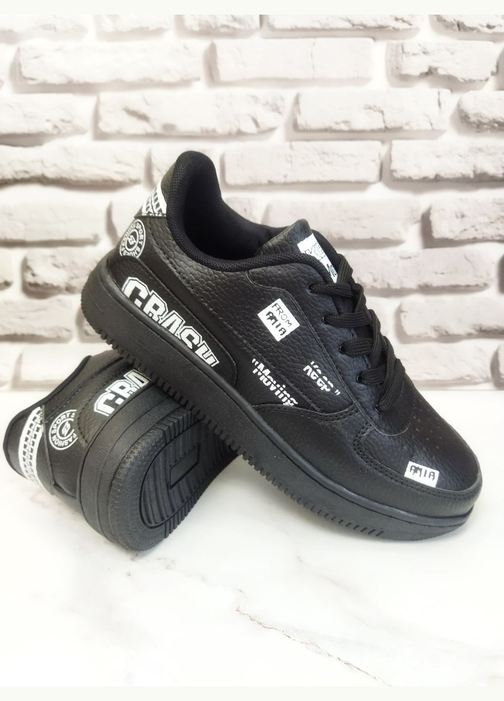 Черные демисезонные стильные кроссовки р 39 – 25 см Bayota