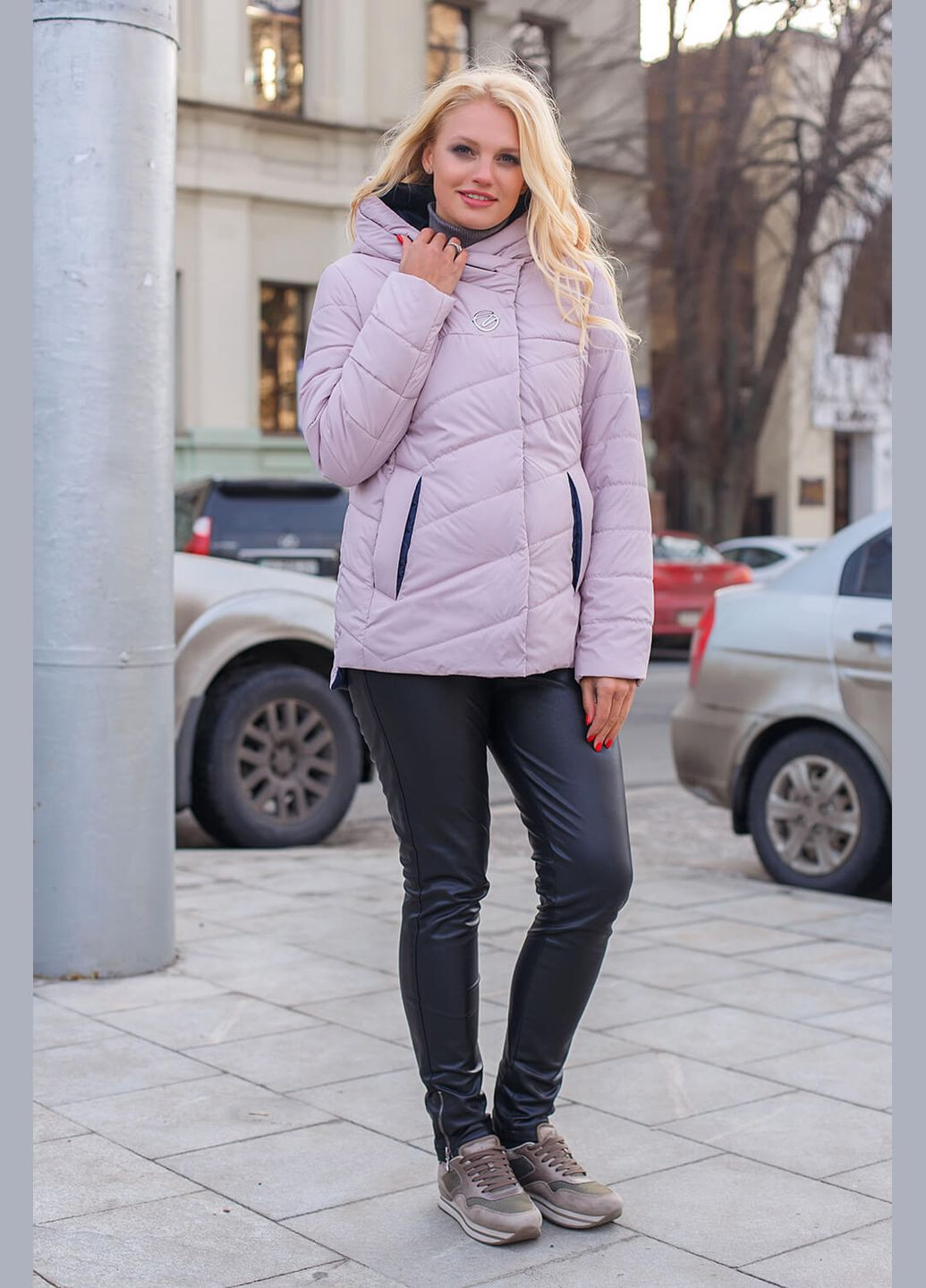 Пудрова демісезонна куртка аврора пудра MioRichi