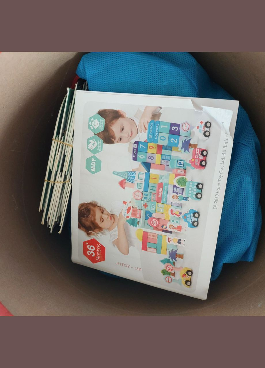 Дерев'яний конструктор,108 деталей, фігурки, пазли, ігрове поле, чохол, сортер, у відрі No Brand (341537958)