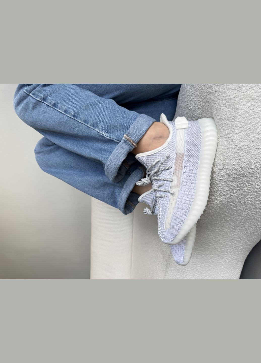 Белые демисезонные кроссовки мужские и женские adidas yeezy boost v2 350 reflective | адидас изи буст 350 рефлективные белые No Brand