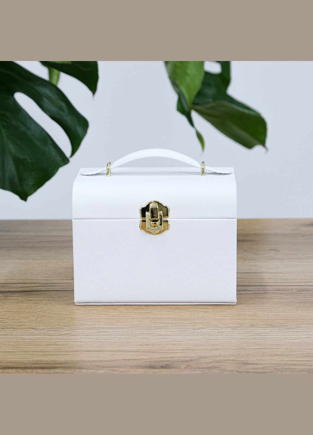 Шкатулка для прикрас біла тришарова 15*11*11 см (YHF-061-01) Гранд Презент (322190854)