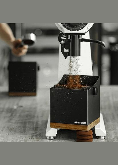 НОК бокс MHW-3Bomber Square 2.5 L (R-GB5426-VS) No Brand (303974985)