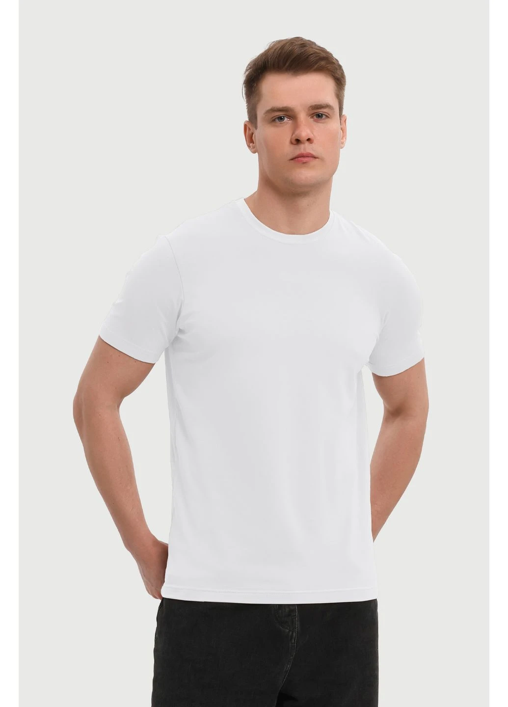 Біла футболка чоловіча класична black з коротким рукавом Taboo clothing company