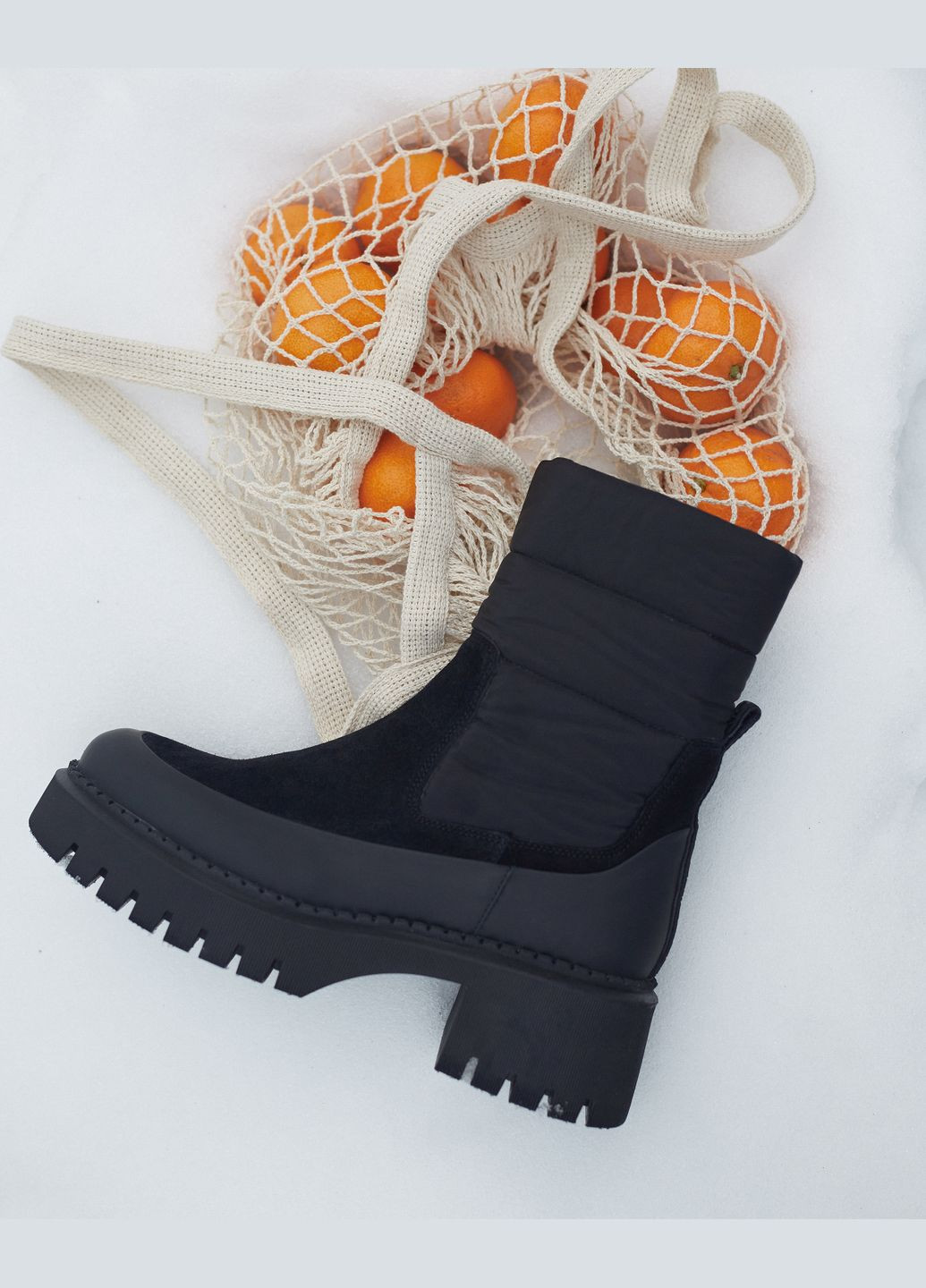 Зимние ботинки, цвет черный Estro