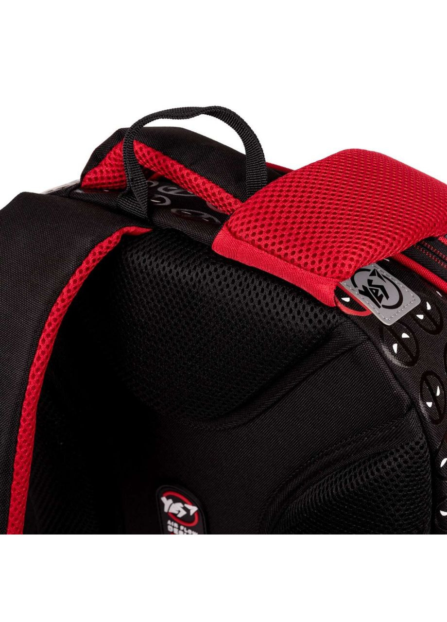 Школьный рюкзак одно отделение фронтальные и боковые карманы размер 39*29*20см черно-красный Marvel.Deadpool Yes (293510895)