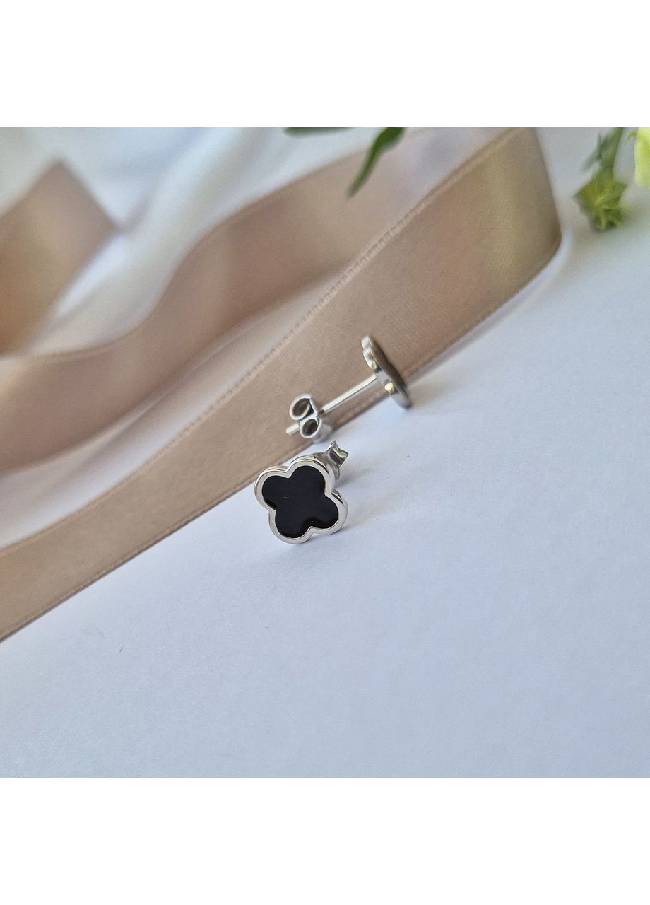 Срібні гвоздики на фіксаторах Конюшина з чорною емаллю срібло 925 проби родовані 957сбз 1.15г No Brand (306743388)