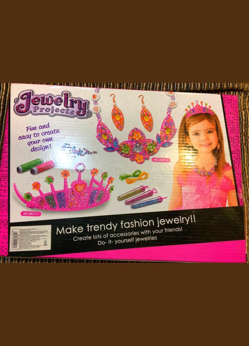 Біжутерія (н-р для творчості) бісер, блиск, 3 види (обруч,браслет, намисто), в кор., 34-25,5-4см No Brand (301648756)