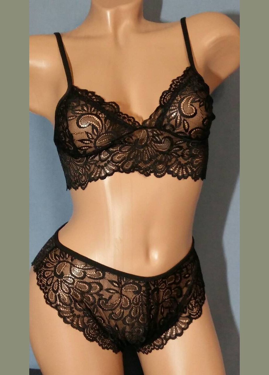 Черный кружевной комплект: бюстгальтер + стринги No Brand