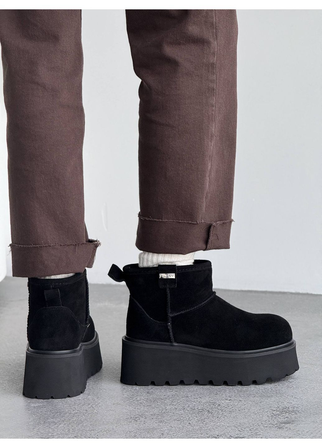 Чорні уггі Helen (367164688)