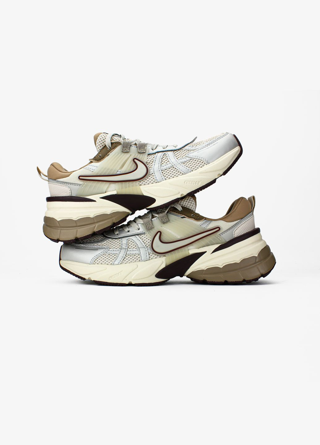 Бежевые демисезонные кроссовки мужские и женские nike runtekk orewood brown light bone | найк рунтекк оревуд бежевые No Brand