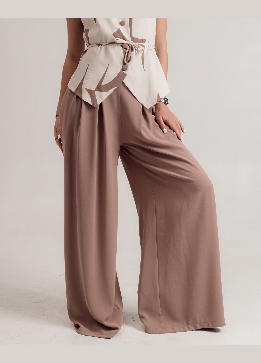 Костюм жіночий літній молочно-бежевий (жилет, штани) Samsara (329693023)