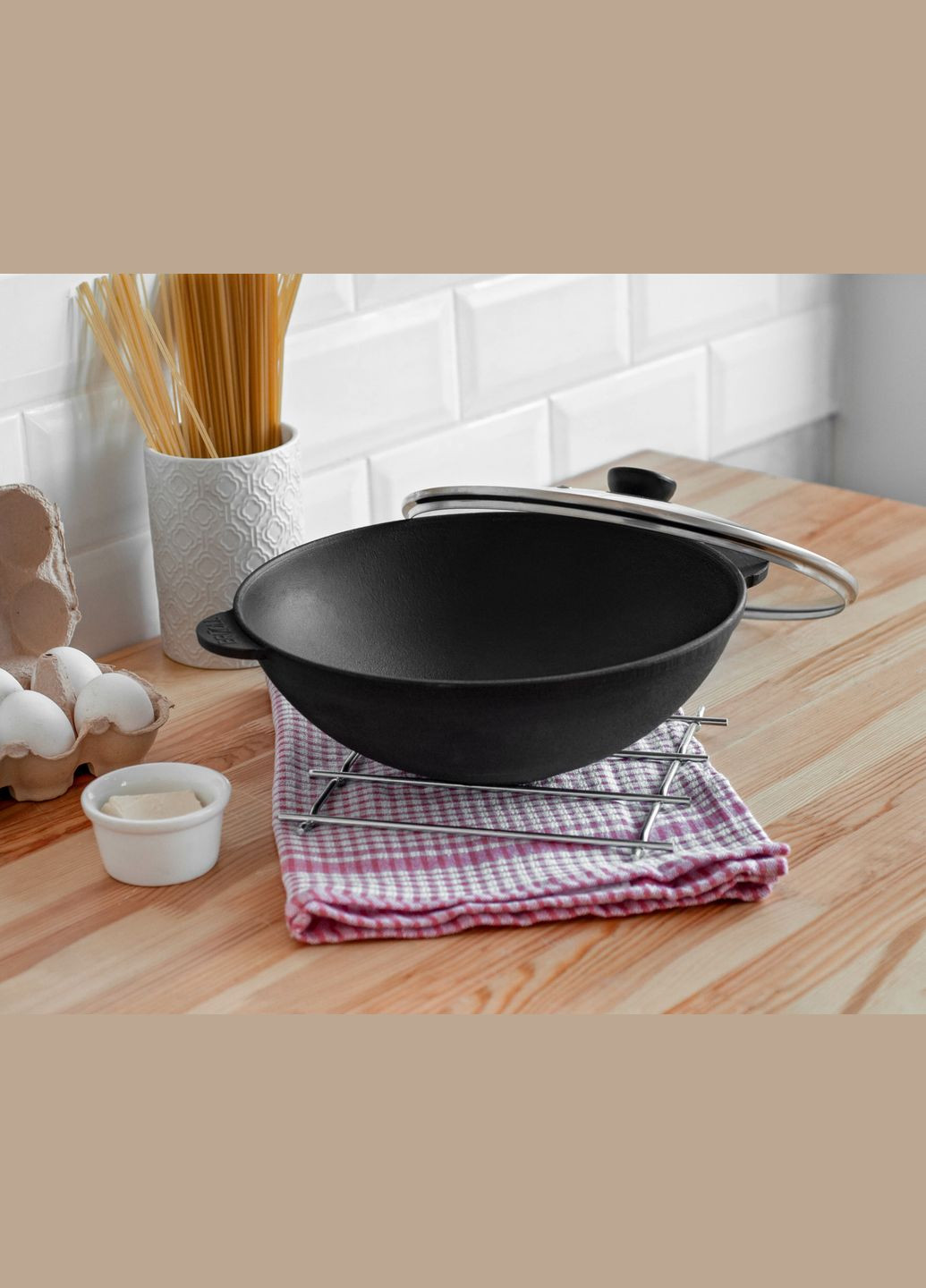 Чавунна сковорода WOK 3,7 л Brizoll (322732405)