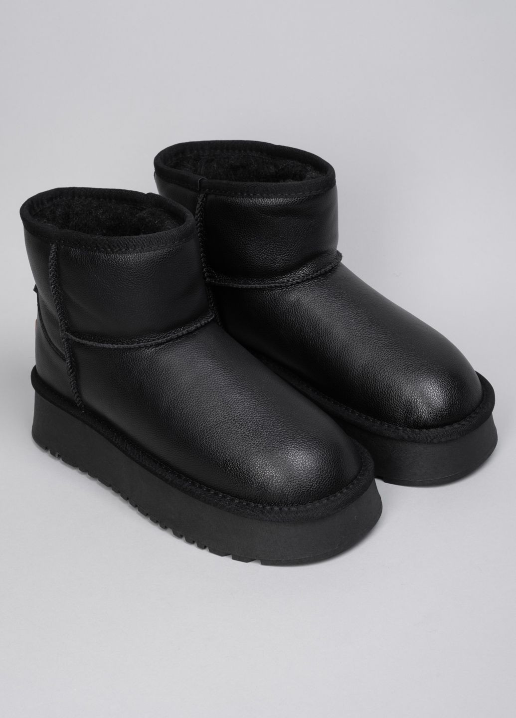 Уггі жіночі шкіряні 344640 Power (306708675)