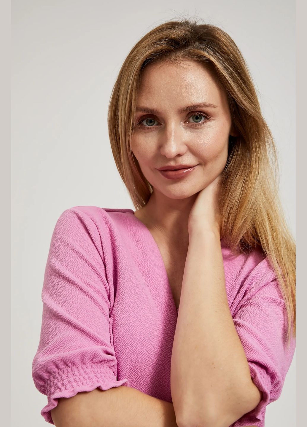 Розовое платье Moodo