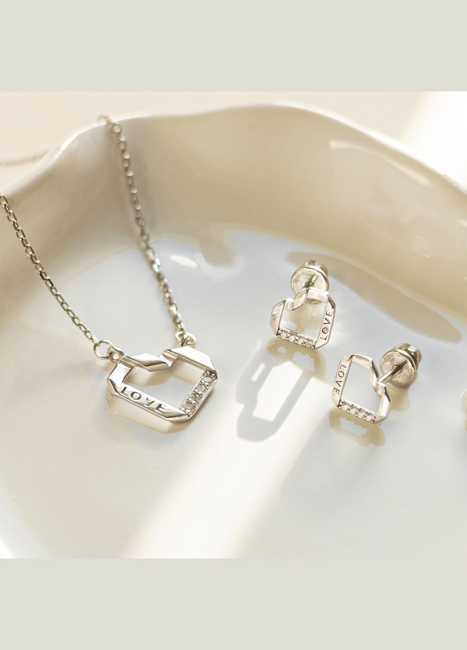 Комплект срібний Сердечко з написом LOVE і білими фіанітами сережки пусети та кольє Каштан (342335411)
