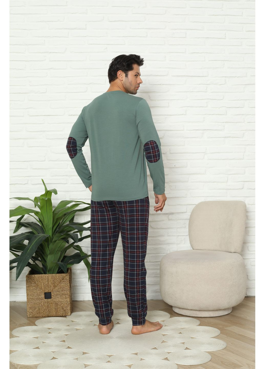 Чоловічий комплект зі штанами в клітку Tom John (365720486)