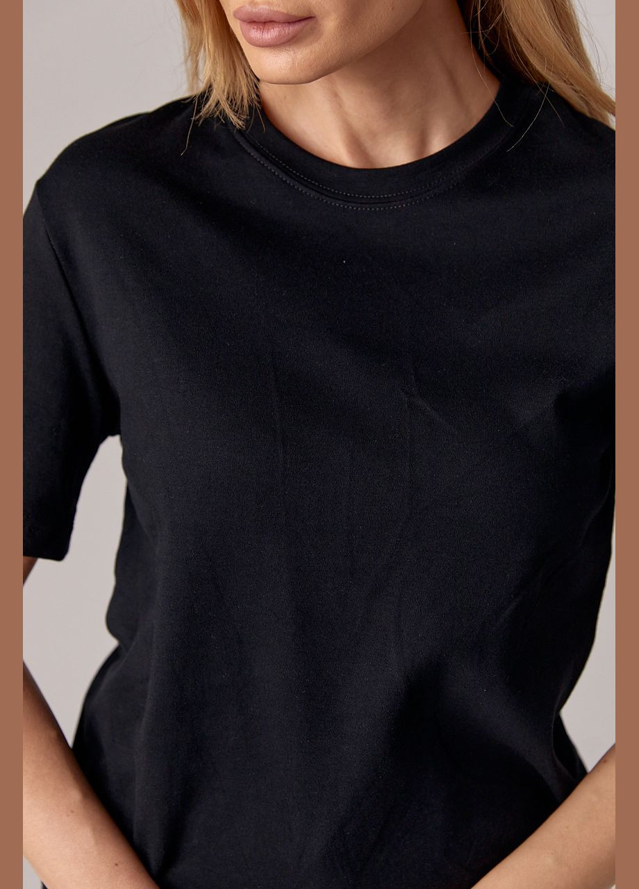 Черная летняя базовая однотонная женская футболка Lurex