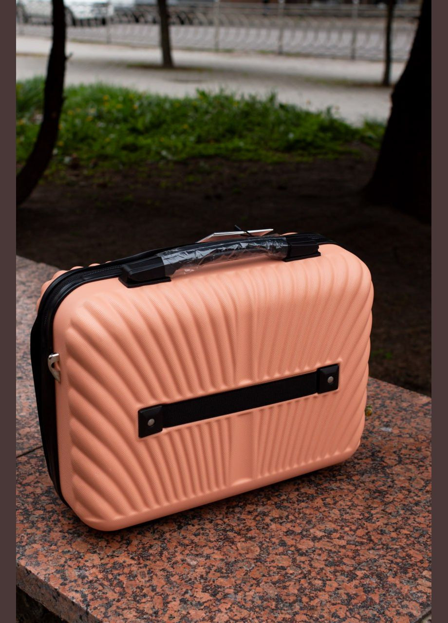Кейс на чемодан пластиковый, цвет персиковый Wings 120 (346818673)