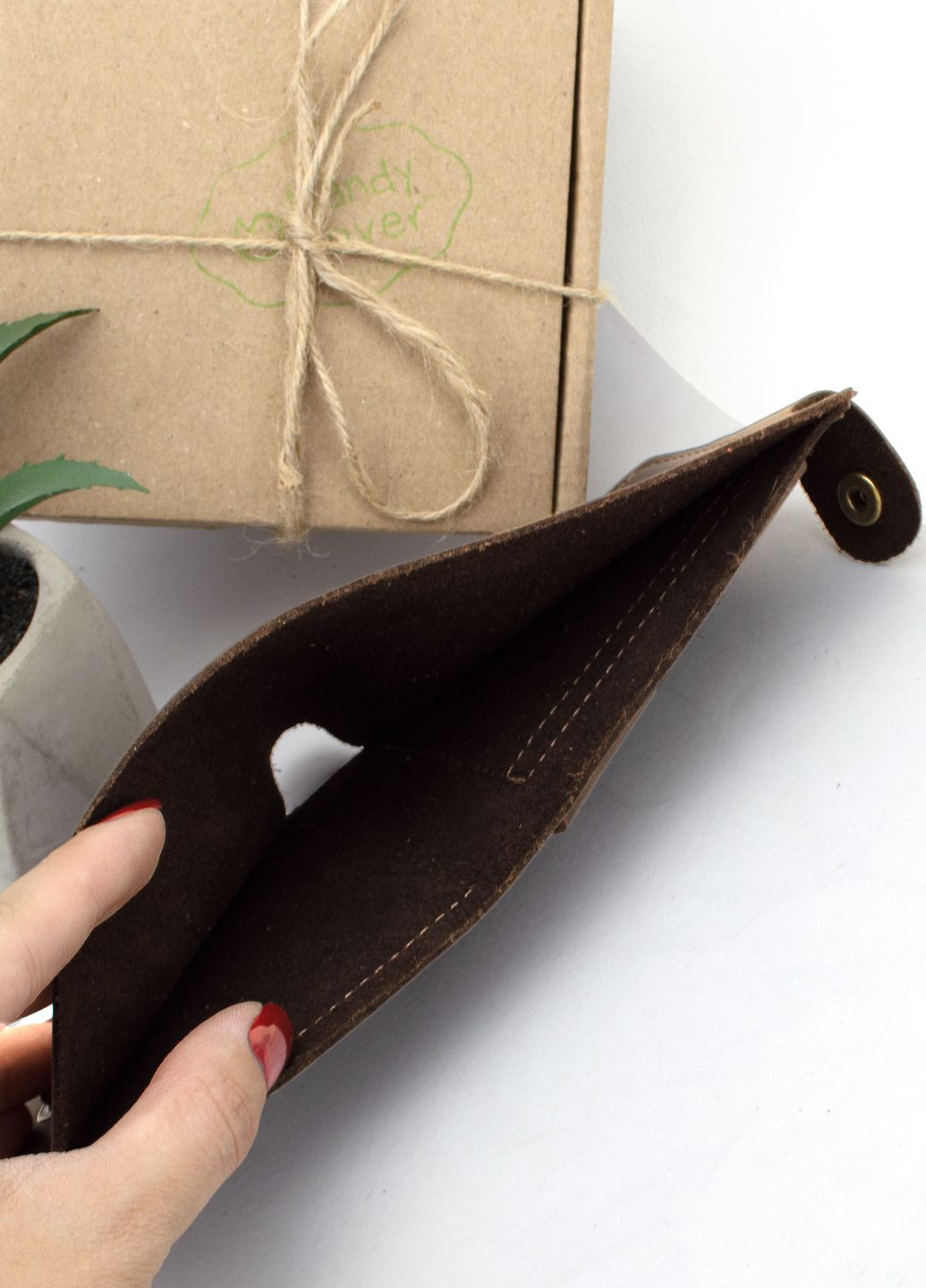 Подарунковий набір для чоловіка в коробці №42 (коричневий) ремінь, портмоне, обкладинка ID паспорт HandyCover (302211523)