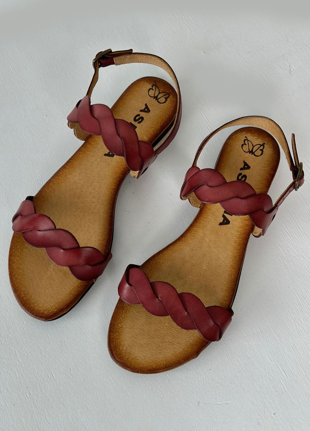 Малиновые босоножки женские Aspena