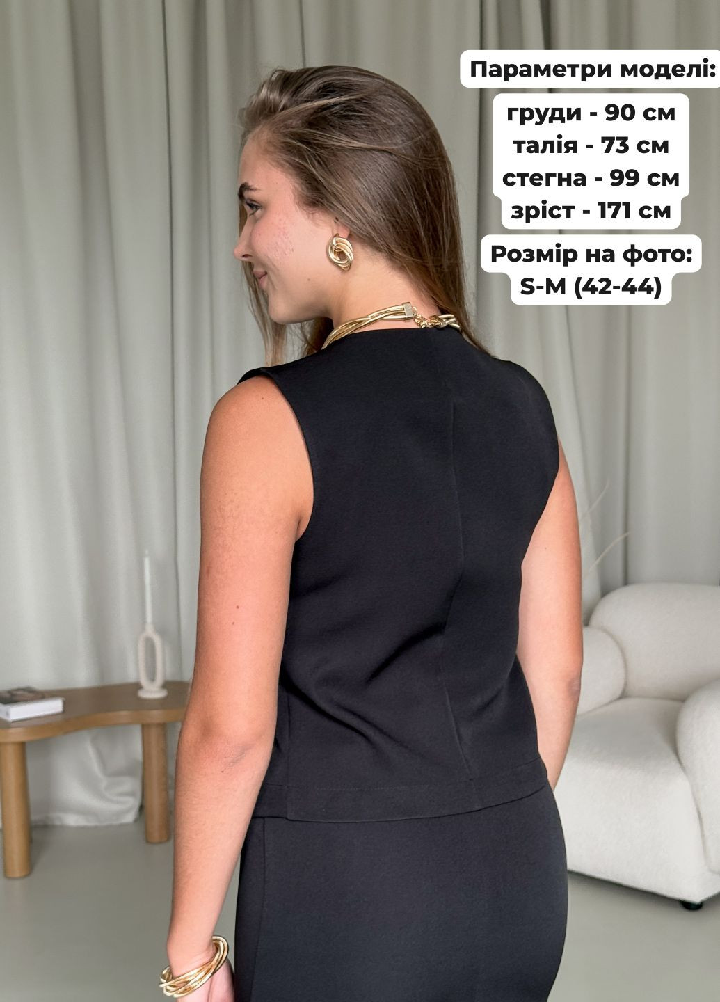 Жіночий класичний жилет із костюмки Merlini Сола (366074289)