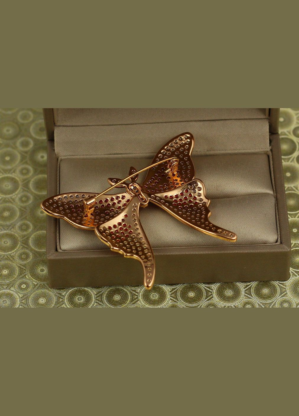 Брошь бабочка Махаон с оранжевыми камнями золотистая Xuping Jewelry (316432815)