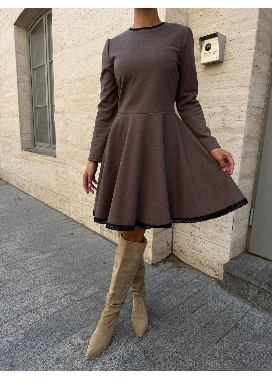 Коричневое праздничный, повседневный женское платье клеш Avanti однотонное