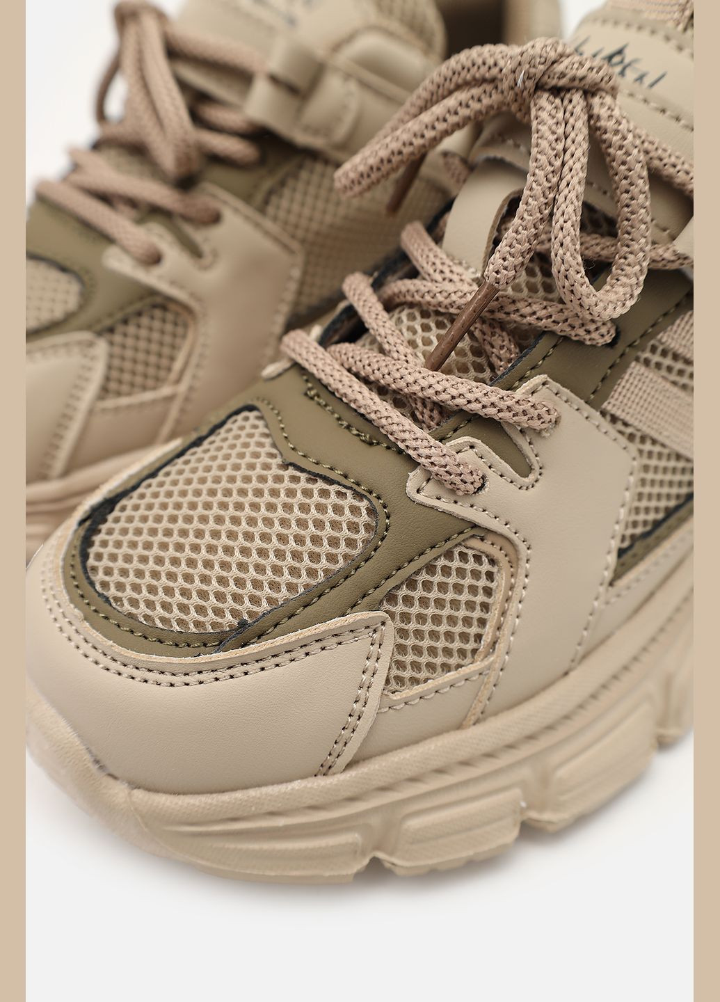 Бежевые демисезонные кроссовки на плоской подошве для девочки цвет бежевый цб-00272888 Kimboo