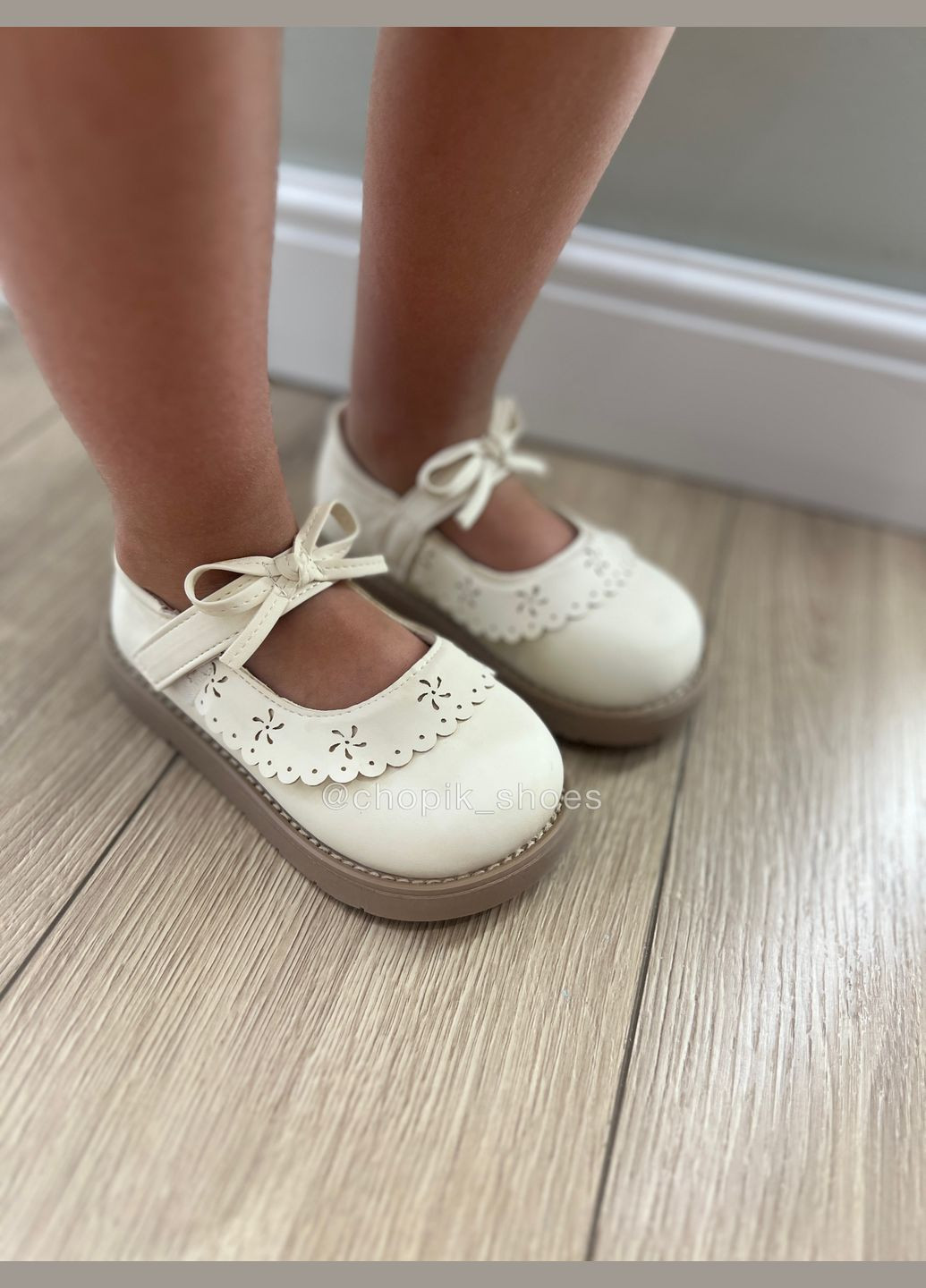 Легенькі святкові туфельки на липучці Luck Line (341530461)