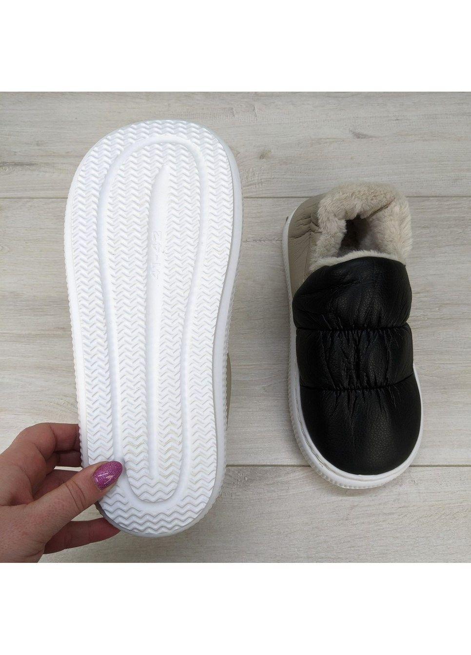 Тапочки чуні чоловічі на хутрі із закритим задником Lion (314996811)