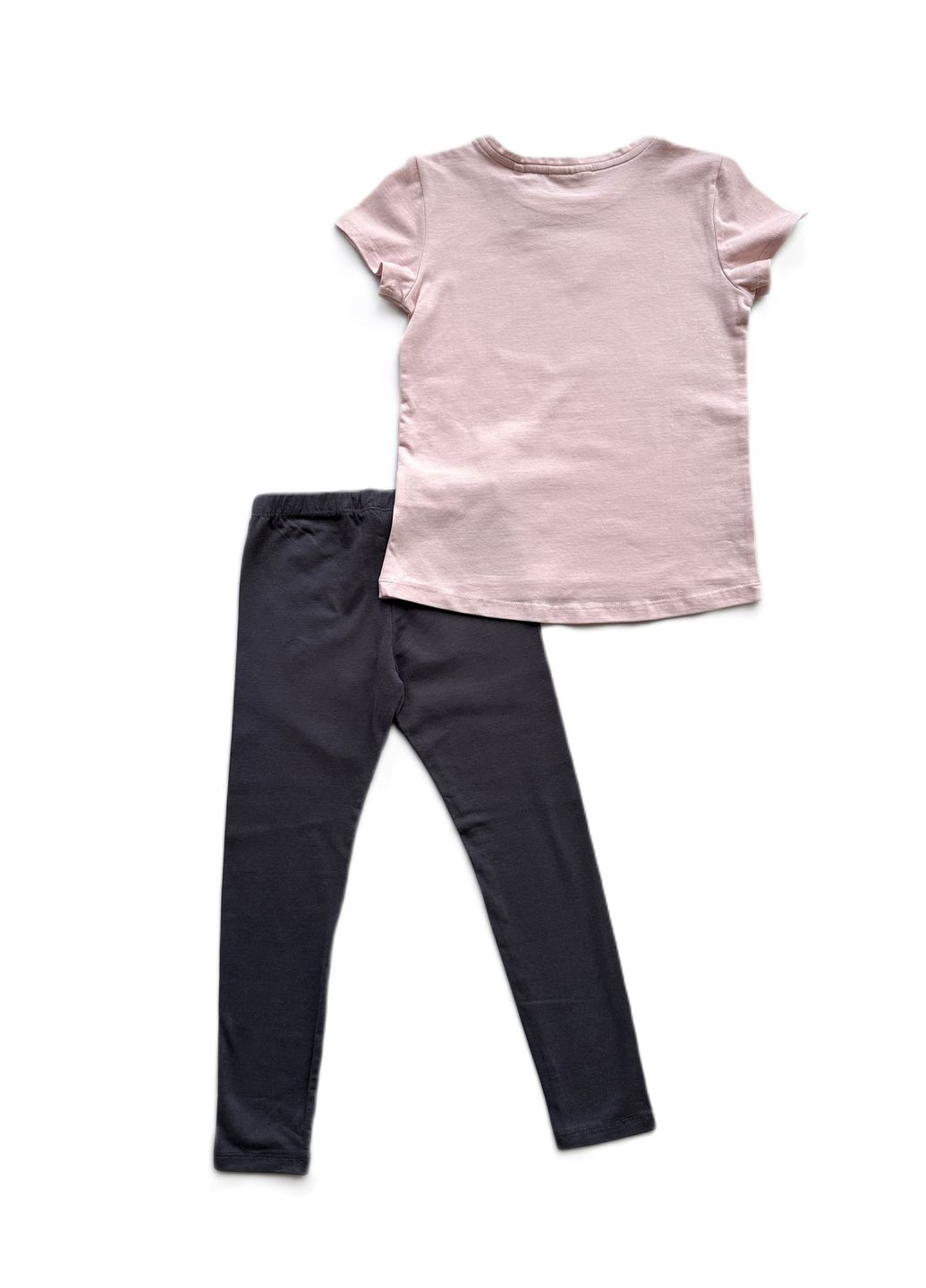 Пудровый летний комплект костюм для девочки футболка пудровая 2000-20+ леггинсы серые трикотажные 2000-96 (116 см) OVS