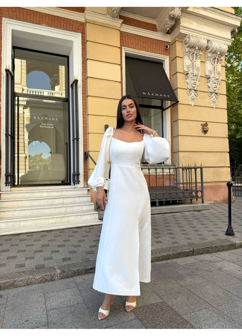 Білий кежуал максі сукня приталеного крою Adelante однотонна