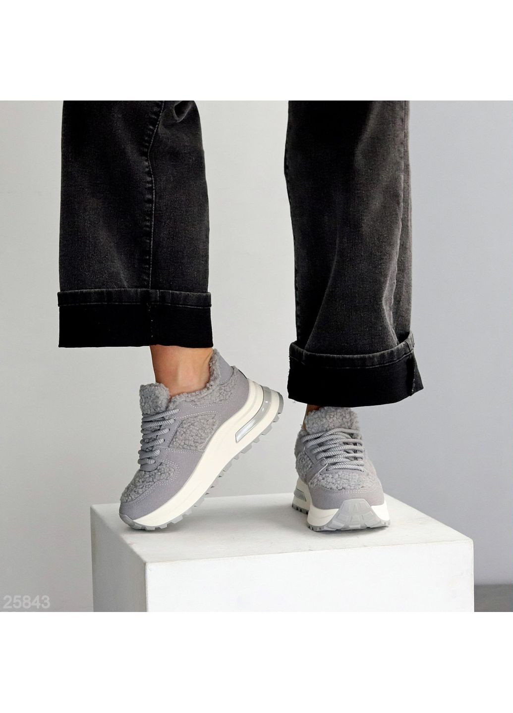 Утеплені кросівки No Brand сірі зими (369363753)