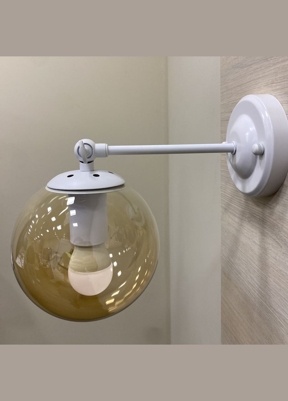 Сучасне бра/настінний світильник з кулею 15см (56-WPR150F-1 WH+BR) No Brand (370070600)