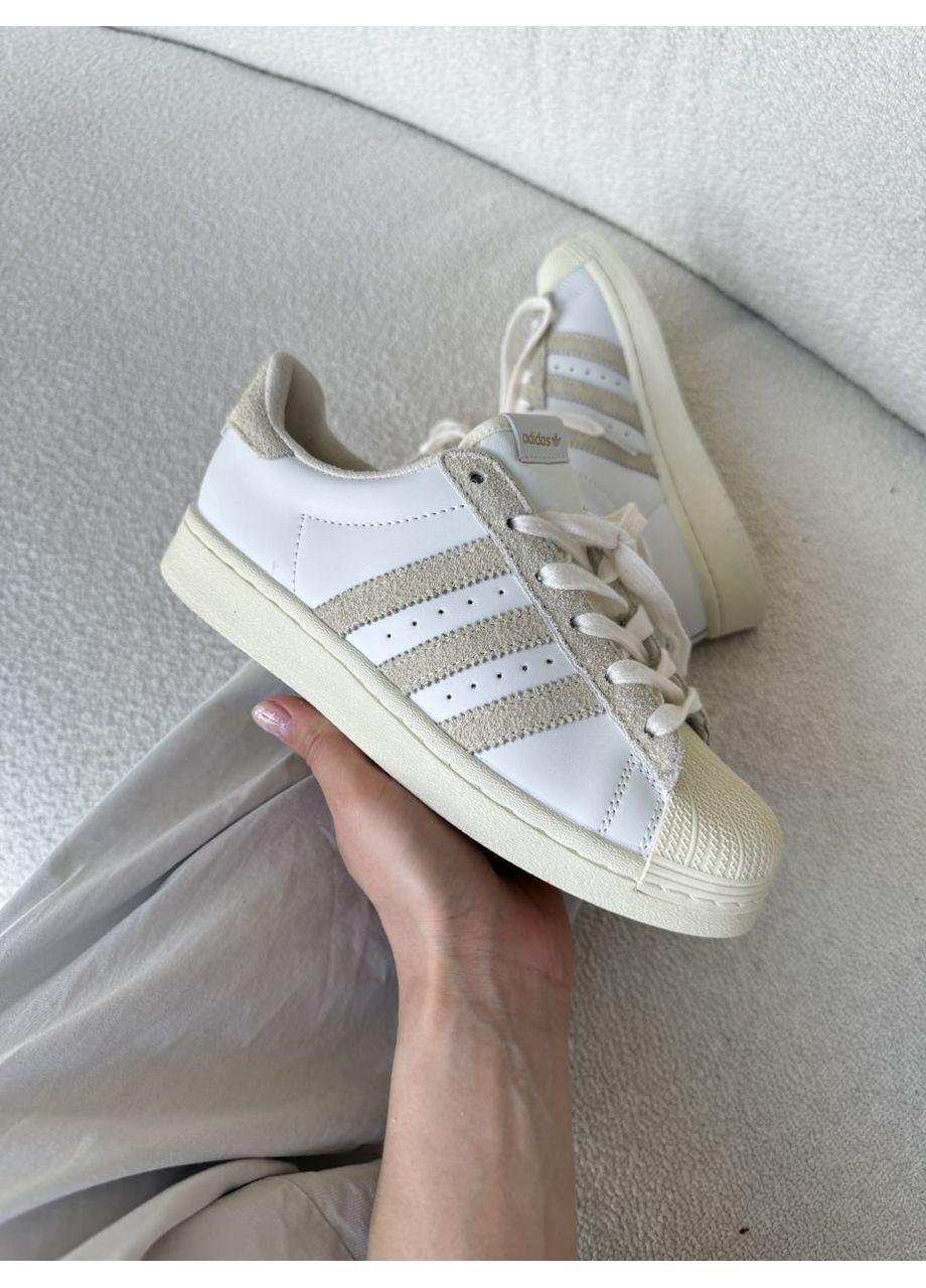 Белые демисезонные кроссовки мужские adidas superstar white / beige адидас суперстар No Brand