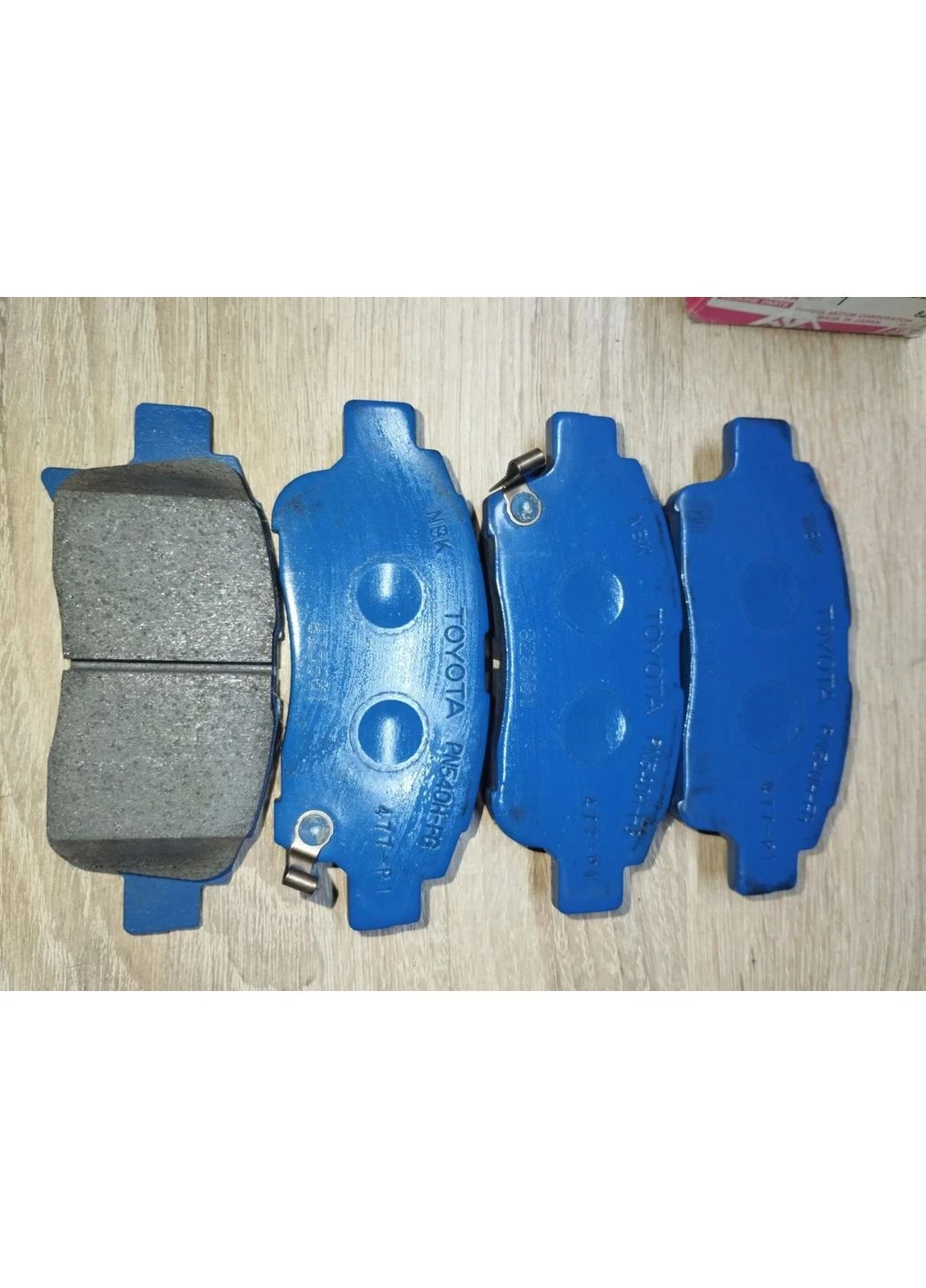 Тормозные колодки передние COROLLA, Toyota Yaris (392887694)