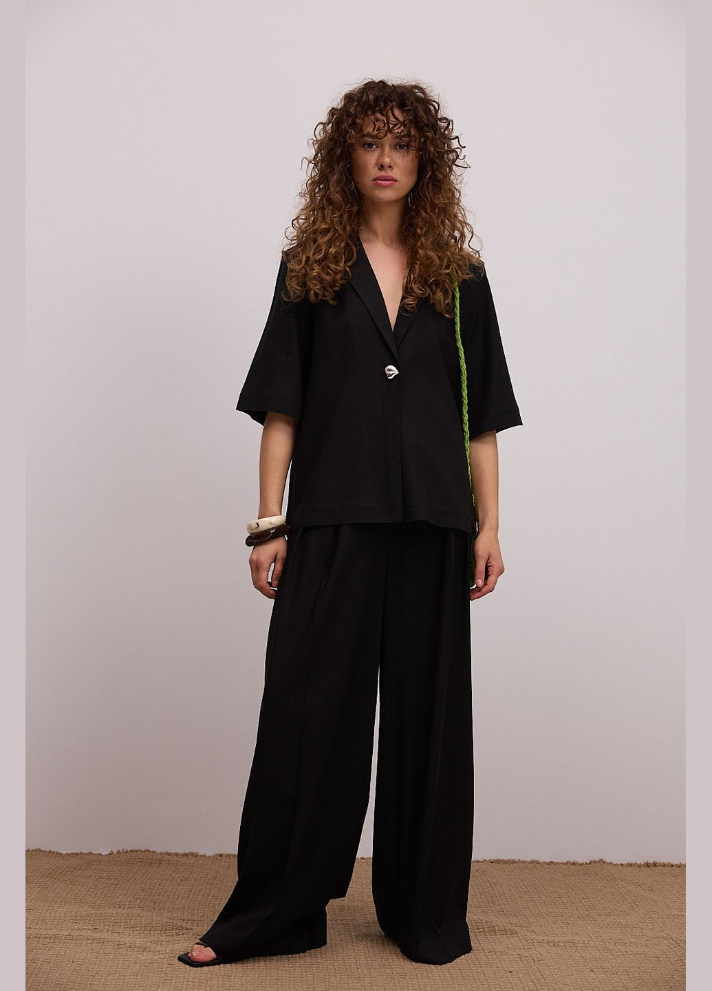 Літній лляний жакет з короткими рукавами шоколадний Arjen (340917497)