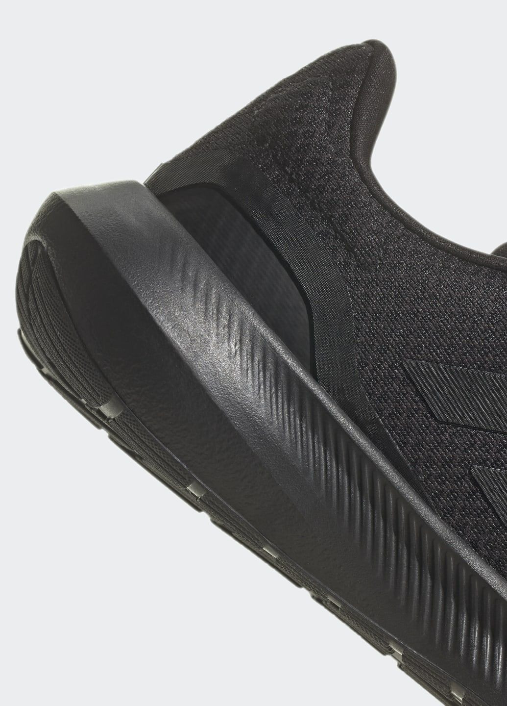 Кроссовки Runfalcon 3 adidas чёрные всесезоны (305843372)