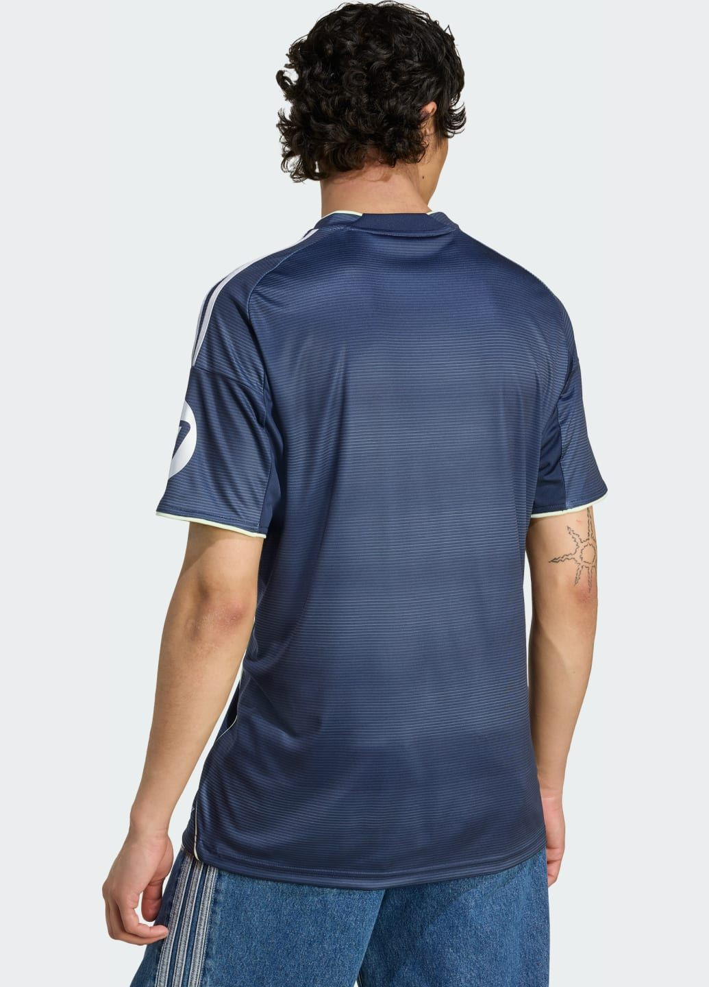 Синий демисезонный спортивный лонгслив adidas с логотипом