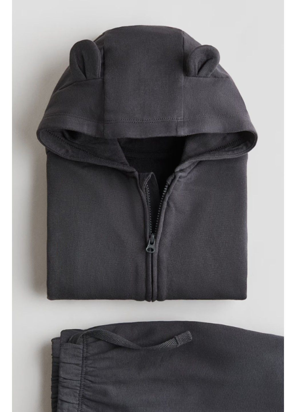 Черный демисезонный костюм H&M