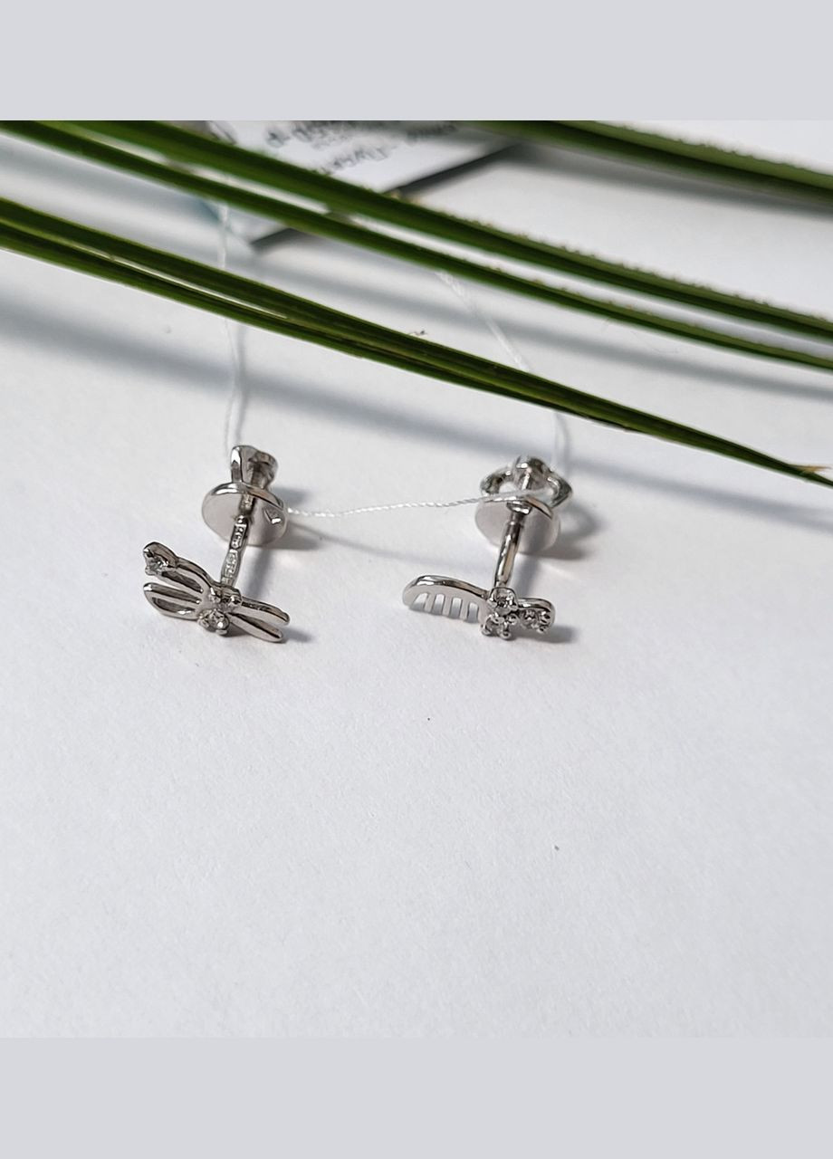 Серебряные серьги серьги гвоздики на закрутках Ножницы и Расческа с Белыми камнями серебро 925 пробы 5450р No Brand (306741579)