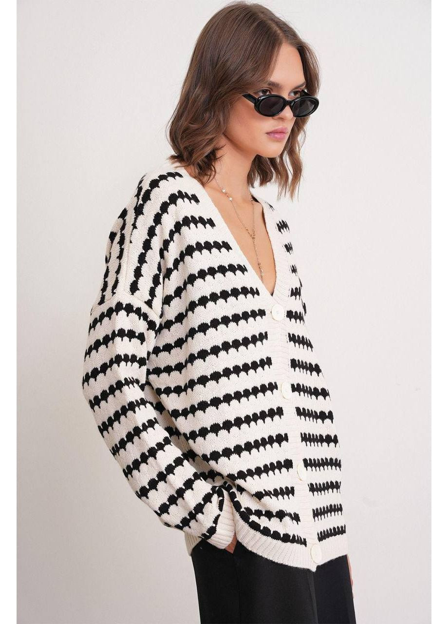 Белый демисезонный кардиган Style Point